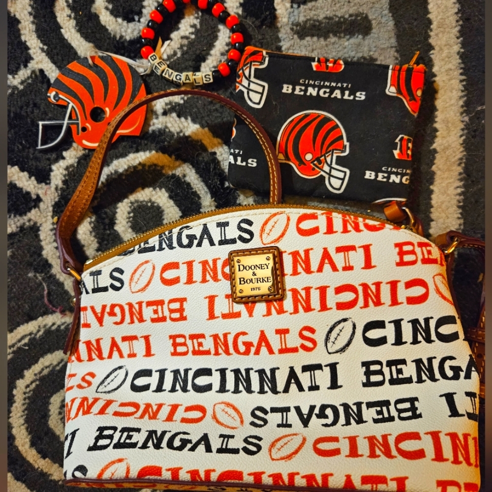 Dooney & Bourke Bengals Handbag Bundle